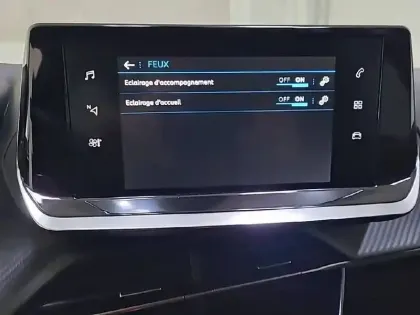 Photo 22 Peugeot 208  PureTech 100 S&S EAT8