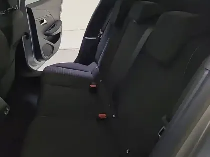 Photo 11 Peugeot 208  PureTech 100 S&S EAT8