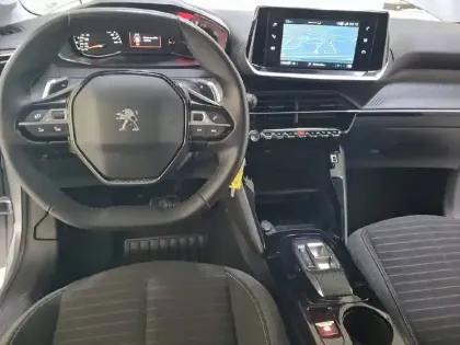 Photo 7 Peugeot 208  PureTech 100 S&S EAT8