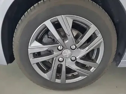 Photo 12 Peugeot 208  PureTech 100 S&S EAT8