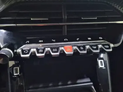 Photo 25 Peugeot 208 Gén. II Ph1 NG Allure Pack 5