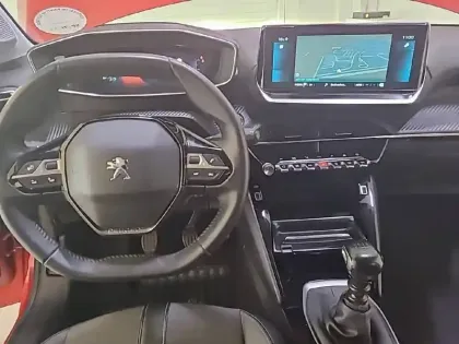 Photo 8 Peugeot 208 Gén. II Ph1 NG Allure Pack 5