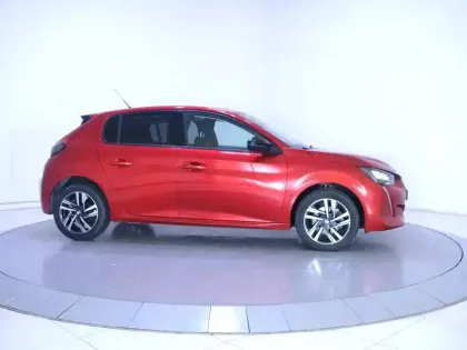 Photo 36 Peugeot 208  BlueHDi 100 S&S BVM6