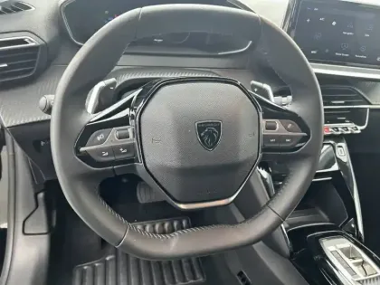 Photo 8 Peugeot 208  Hybrid 110 e-DCS6