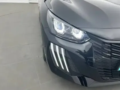 Photo 15 Peugeot 208  Hybrid 110 e-DCS6