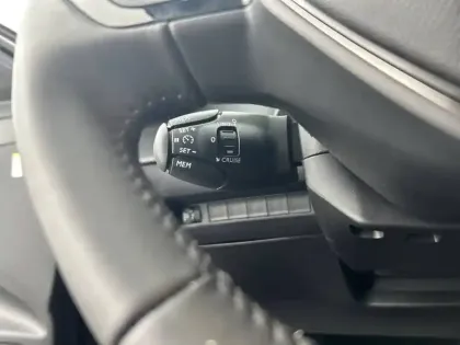 Photo 18 Peugeot 208  Hybrid 110 e-DCS6