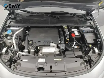 Photo 11 Peugeot 308  PureTech 110ch S&S BVM6