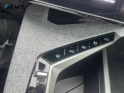 Photo 23 Peugeot 3008  Hybrid 145 e-DCS6