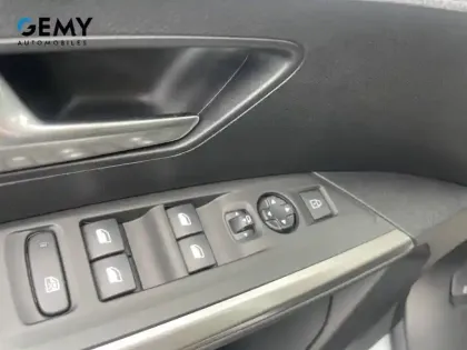 Photo 11 Peugeot 3008  Hybrid 145 e-DCS6