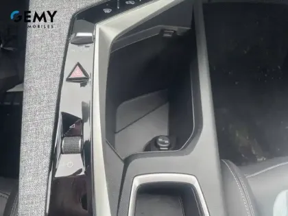 Photo 24 Peugeot 3008  Hybrid 145 e-DCS6