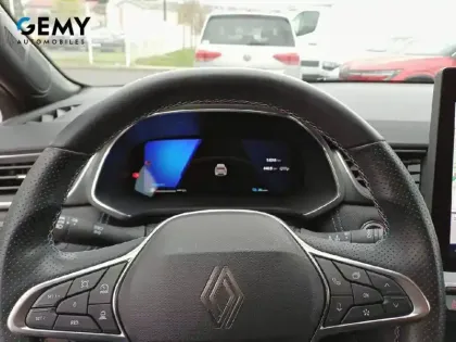 Photo 45 Renault Symbioz  E-Tech full hybrid 145