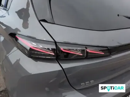 Photo 16 Peugeot 308  Hybrid 145 e-DCS6