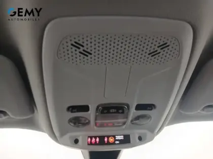 Photo 37 Peugeot 2008  BlueHDi 110 S&S BVM6