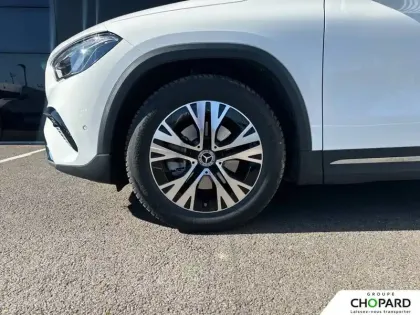 Photo 23 Mercedes GLA  200 7G-DCT