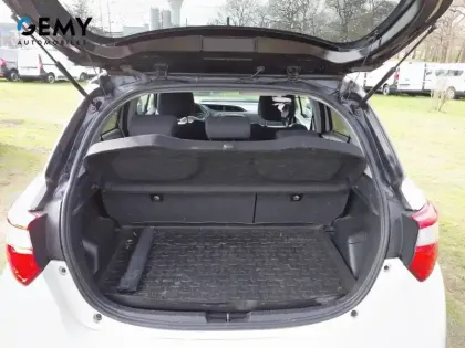 Photo 5 Toyota Yaris  69 VVT-i