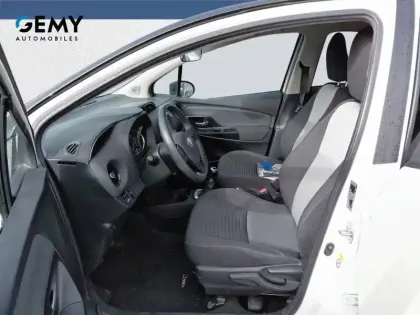 Photo 8 Toyota Yaris  69 VVT-i
