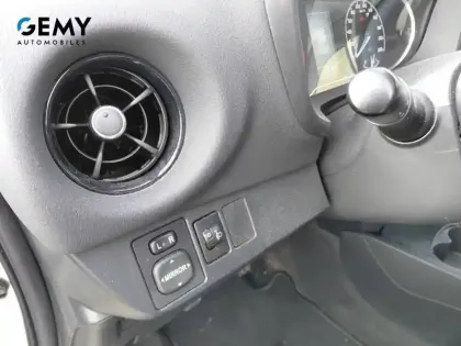 Photo 12 Toyota Yaris  69 VVT-i
