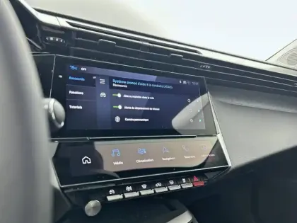 Photo 22 Peugeot 308  SW BlueHDi 130ch S&S EAT8