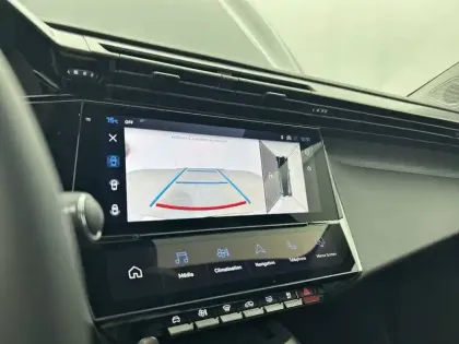 Photo 23 Peugeot 308  SW BlueHDi 130ch S&S EAT8