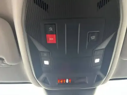 Photo 20 Peugeot 308  Hybrid 145 e-DCS6