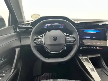 Photo 8 Peugeot 308  Hybrid 145 e-DCS6