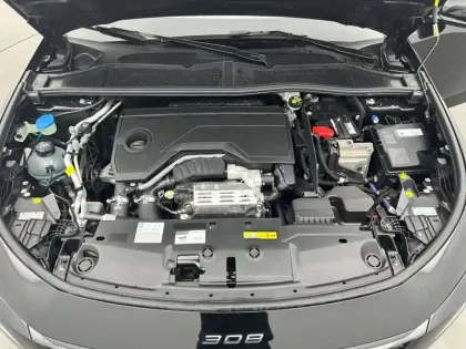 Photo 28 Peugeot 308  Hybrid 145 e-DCS6