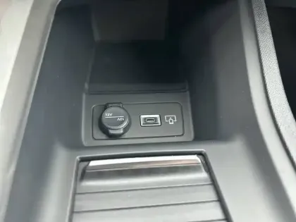 Photo 19 Peugeot 308  Hybrid 145 e-DCS6