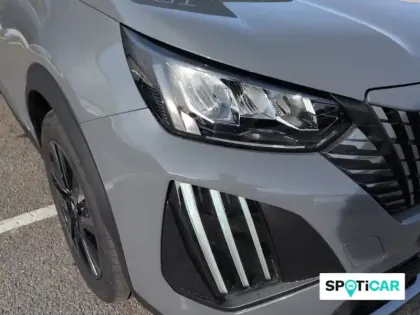 Photo 15 Peugeot 2008  Hybrid 145 e-DCS6