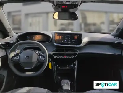 Photo 7 Peugeot 2008  Hybrid 145 e-DCS6