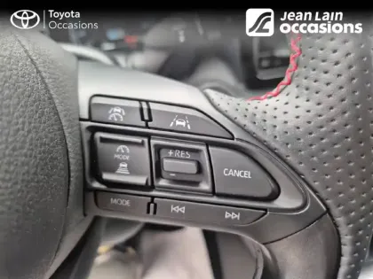 Photo 31 Toyota Yaris  Hybride 130h