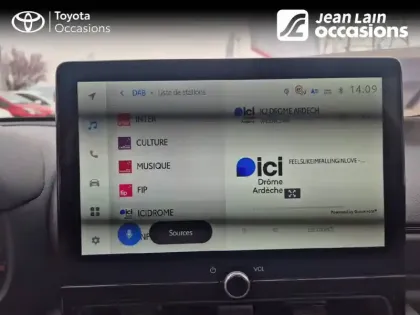 Photo 55 Toyota Yaris  Hybride 130h