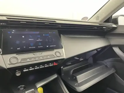 Photo 27 Peugeot 308  PHEV 180 e-EAT8