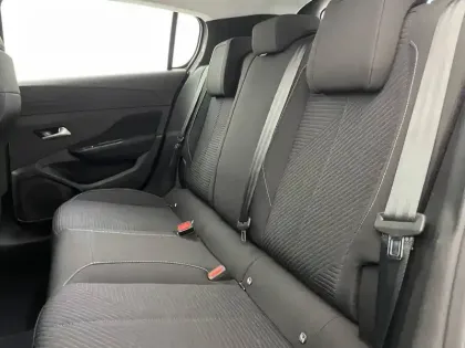 Photo 14 Peugeot 308  PureTech 130ch S&S BVM6