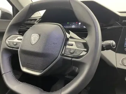 Photo 28 Peugeot 308  PureTech 130ch S&S BVM6