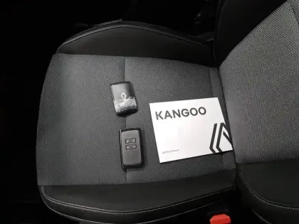 Photo 39 Renault Kangoo  Blue dCi 115