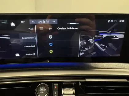 Photo 32 Peugeot 5008  Electrique 210 ch 73 kWh