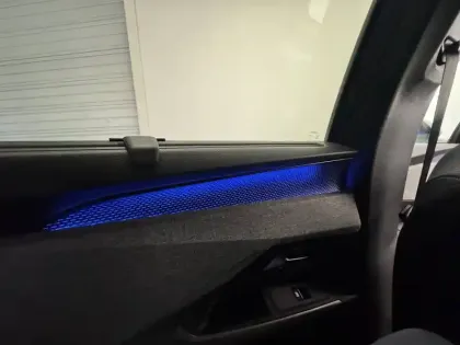 Photo 18 Peugeot 5008  Electrique 210 ch 73 kWh