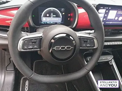 Photo 7 Fiat 600 e 54 kWh 156 ch