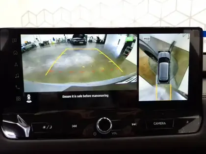 Photo 12 Mitsubishi Outlander  2.4 MIVEC PHEV 306 4WD