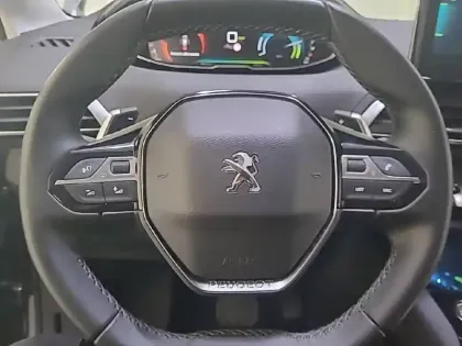 Photo 45 Peugeot 3008  Hybrid 225 e-EAT8