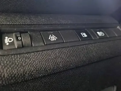 Photo 103 Peugeot 3008  Hybrid 225 e-EAT8