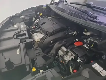 Photo 87 Peugeot 3008  Hybrid 225 e-EAT8