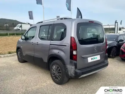 Photo 102 Peugeot Rifter  Standard BlueHDi 100 BVM5