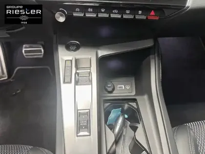 Photo 55 Peugeot 308  PureTech 130ch S&S EAT8