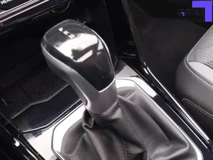 Photo 9 Volkswagen T-roc Gén. I Ph2 R-Line 5