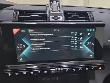 Photo 63 DS DS 7 DS7 Crossback Hybride E-Tense 300 EAT8 4x4