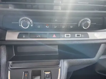 Photo 19 Peugeot Expert E- FGN M 136 CH 75 KWH