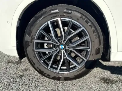 Photo 7 BMW X1  sDrive 18i 136ch DKG7