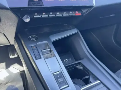 Photo 17 Peugeot 308 Gén. III Ph1 GT 5