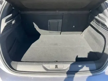 Photo 6 Peugeot 308 Gén. III Ph1 GT 5